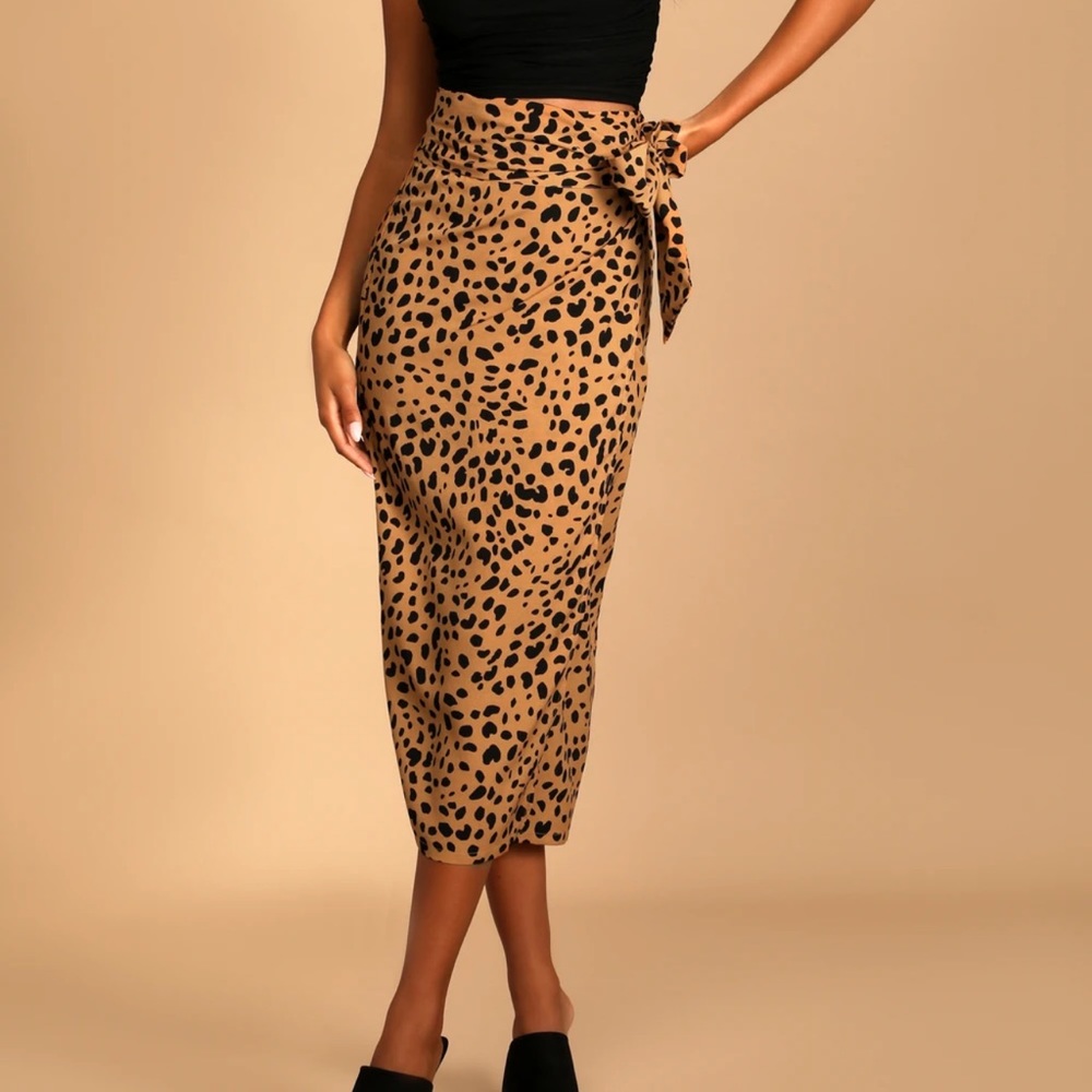 Lulu's Tan Leopard Print Tie-Waist Midi Skirt